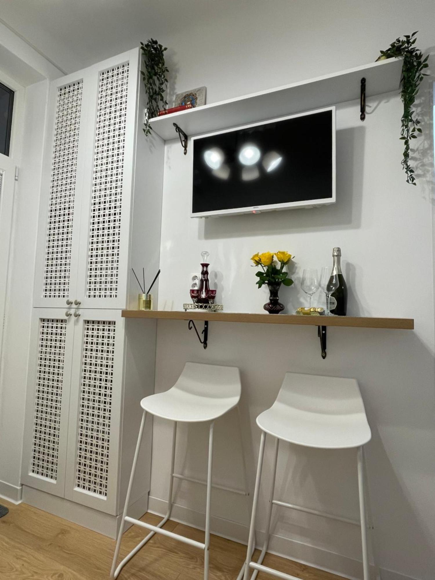 Studio Alice Romana Square Apartamento Bucareste Exterior foto